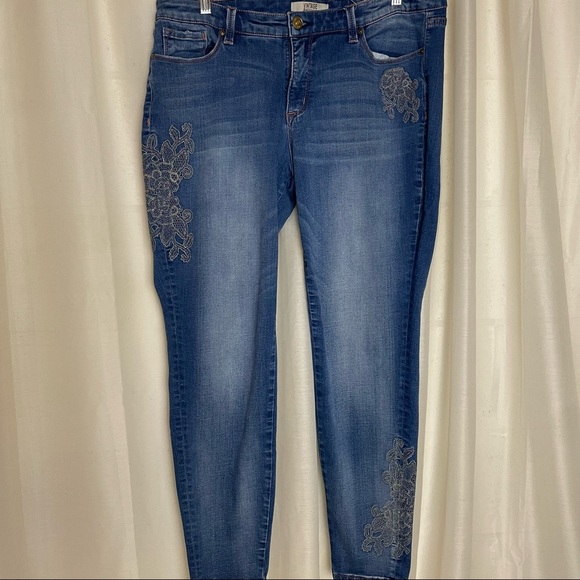 Vintage America Blues Embroidered Boho 